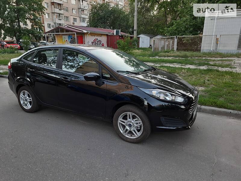 Седан Ford Fiesta 2019 в Броварах