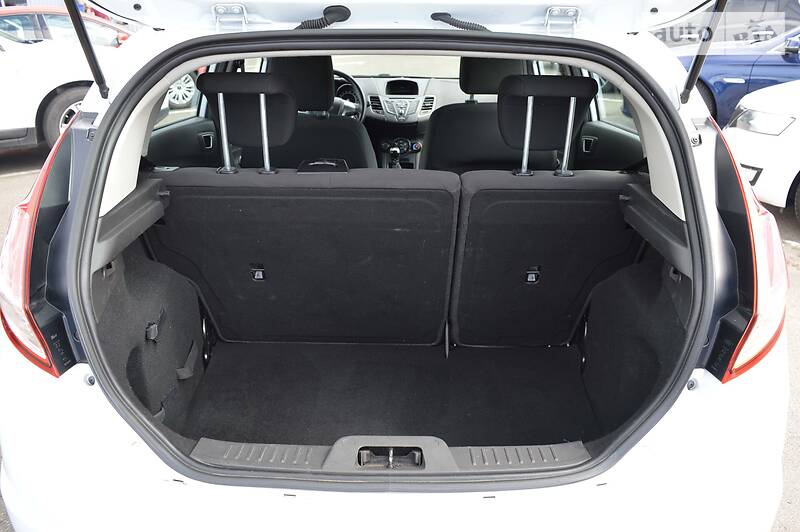 Хетчбек Ford Fiesta 2017 в Києві