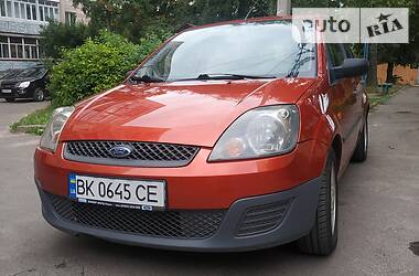 Хетчбек Ford Fiesta 2006 в Рівному