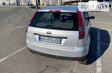 Хэтчбек Ford Fiesta 2003 в Киеве