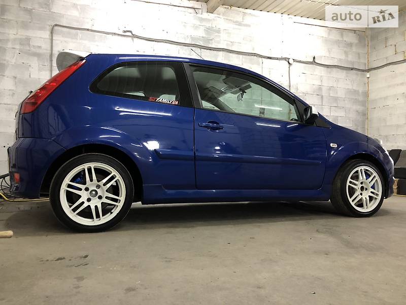 Хетчбек Ford Fiesta 2007 в 