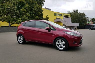 Хэтчбек Ford Fiesta 2010 в Киеве