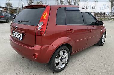 Хэтчбек Ford Fiesta 2007 в Энергодаре