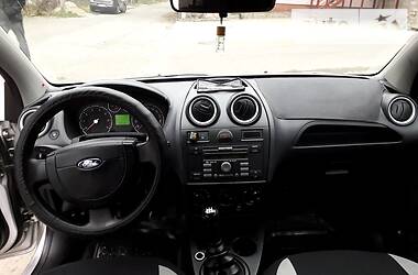 Хэтчбек Ford Fiesta 2006 в Киверцах