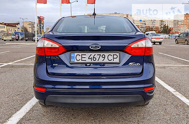 Седан Ford Fiesta 2015 в Черновцах