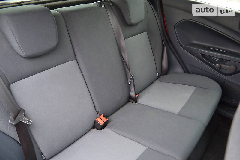 Хетчбек Ford Fiesta 2011 в Дніпрі