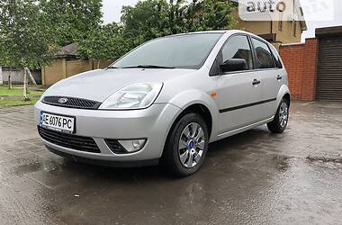 Хэтчбек Ford Fiesta 2004 в Днепре