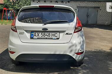 Хэтчбек Ford Fiesta 2016 в Харькове