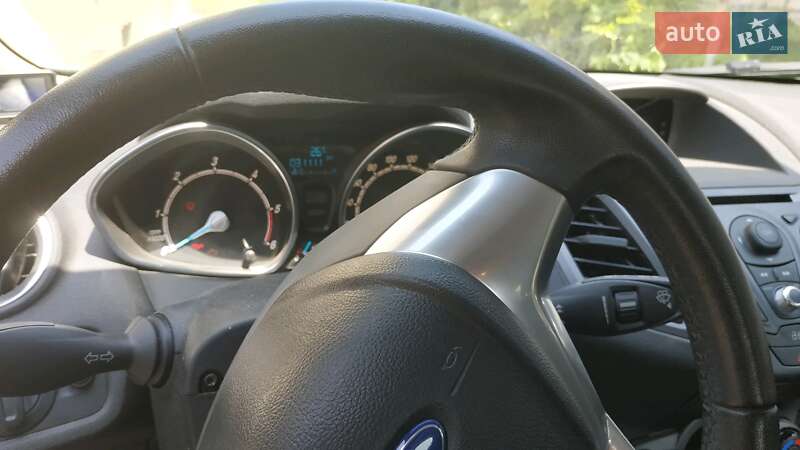 Хэтчбек Ford Fiesta 2013 в Николаеве