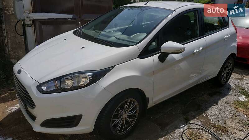 Хэтчбек Ford Fiesta 2013 в Николаеве