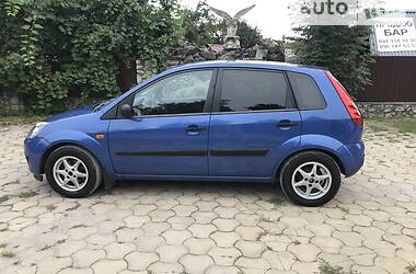 Хэтчбек Ford Fiesta 2006 в 