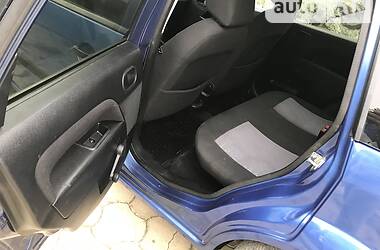 Хэтчбек Ford Fiesta 2006 в 