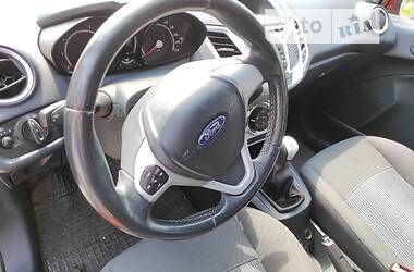Хэтчбек Ford Fiesta 2012 в 
