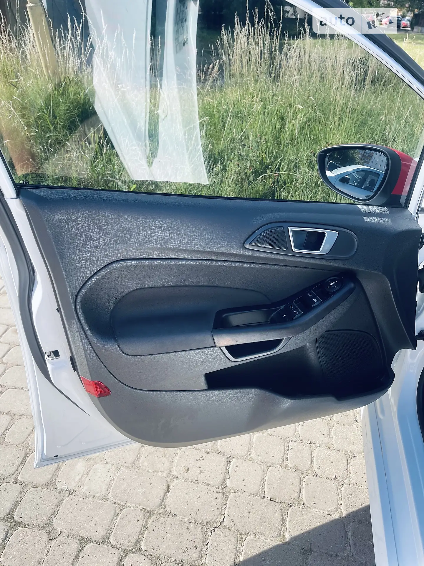 2013 Ford Fiesta - мініатюра 17