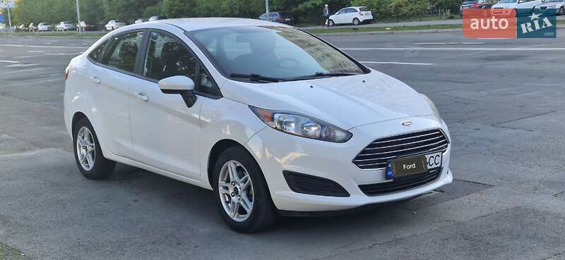 Седан Ford Fiesta 2019 в Киеве