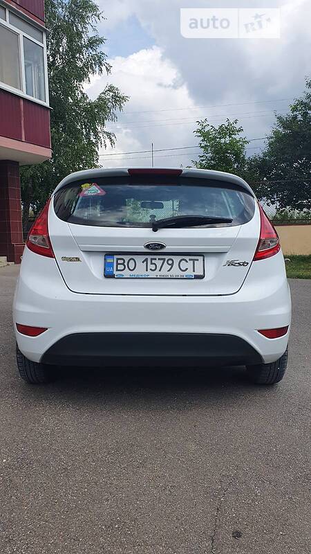 Хэтчбек Ford Fiesta 2012 в Тернополе