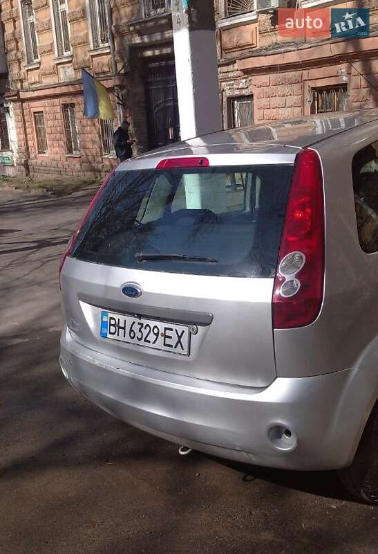 Хэтчбек Ford Fiesta 2006 в Одессе