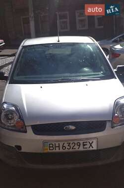 Хэтчбек Ford Fiesta 2006 в Одессе