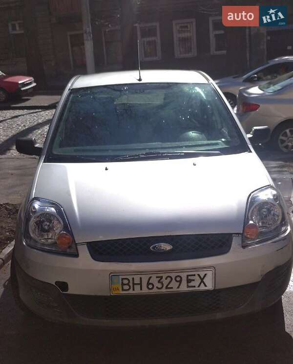 Хэтчбек Ford Fiesta 2006 в Одессе
