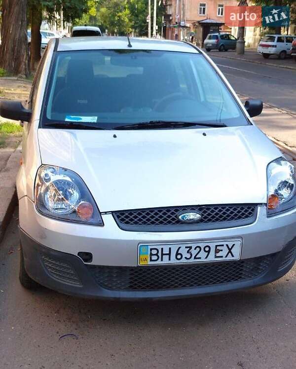 Хэтчбек Ford Fiesta 2006 в Одессе