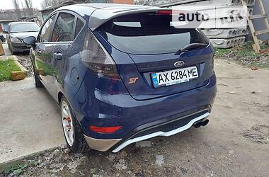 Хетчбек Ford Fiesta 2014 в Миколаєві