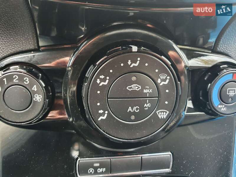 Хэтчбек Ford Fiesta 2013 в Нежине