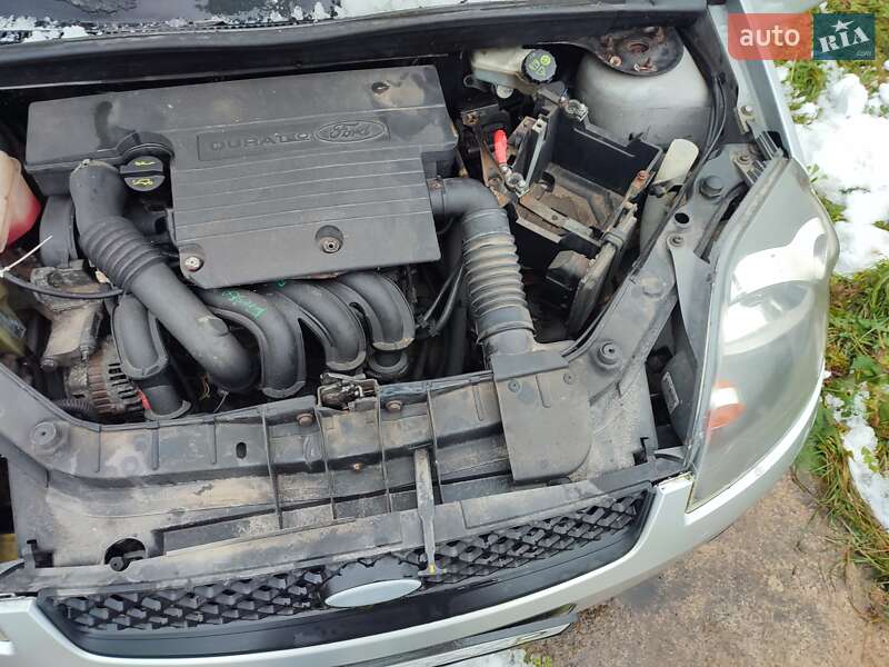 Хэтчбек Ford Fiesta 2006 в Львове