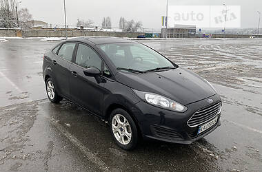 Седан Ford Fiesta 2018 в Києві