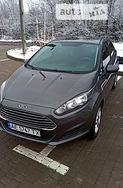 Седан Ford Fiesta 2017 в Киеве