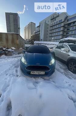 Хэтчбек Ford Fiesta 2013 в Киеве