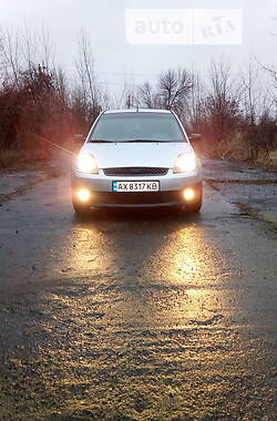 Хэтчбек Ford Fiesta 2007 в Змиеве