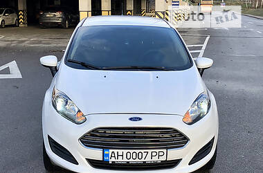Хэтчбек Ford Fiesta 2019 в 