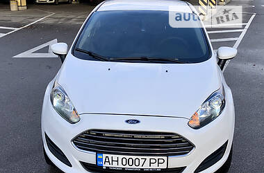 Хэтчбек Ford Fiesta 2019 в 