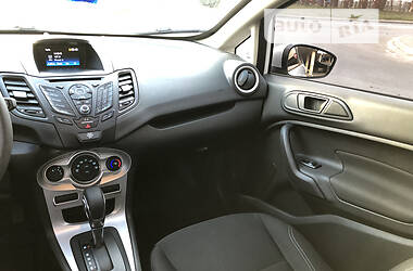 Хэтчбек Ford Fiesta 2019 в 