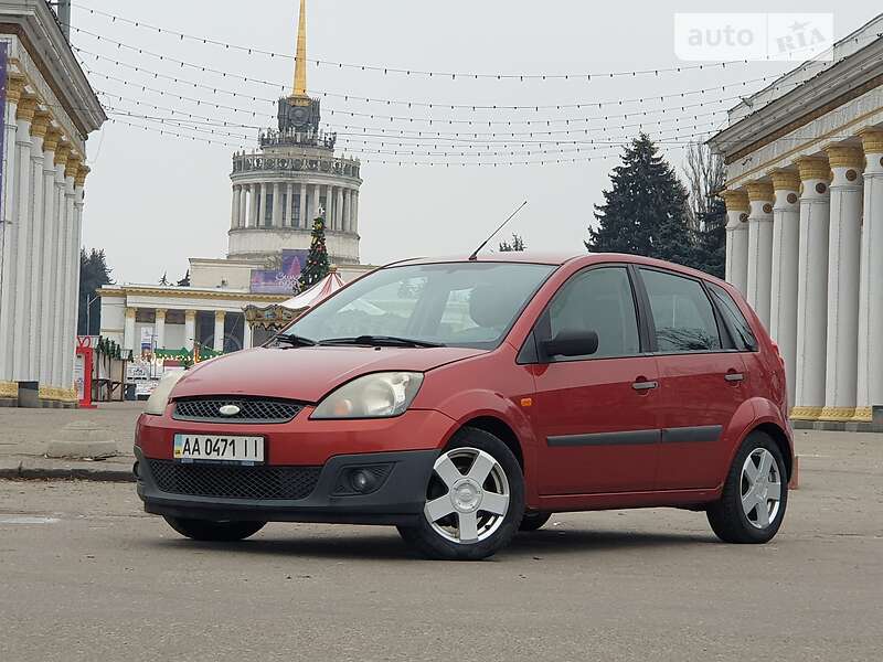 Хэтчбек Ford Fiesta 2008 в 