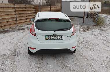 Хэтчбек Ford Fiesta 2013 в 