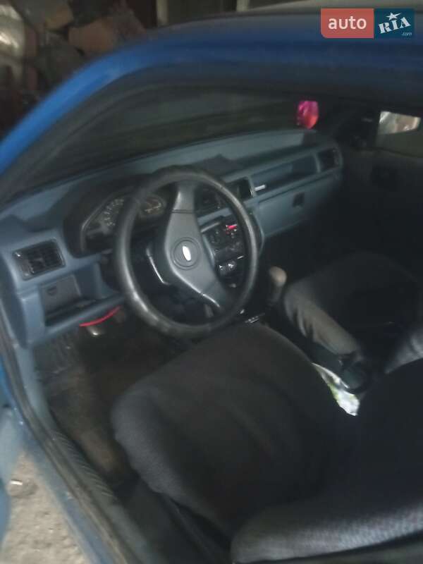 Хэтчбек Ford Fiesta 1992 в Черновцах