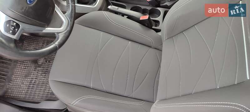 Хэтчбек Ford Fiesta 2013 в Киеве фото 6 Хэтчбек Ford Fiesta 2013 в Киеве