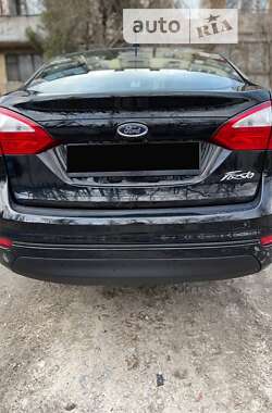 Седан Ford Fiesta 2018 в Днепре