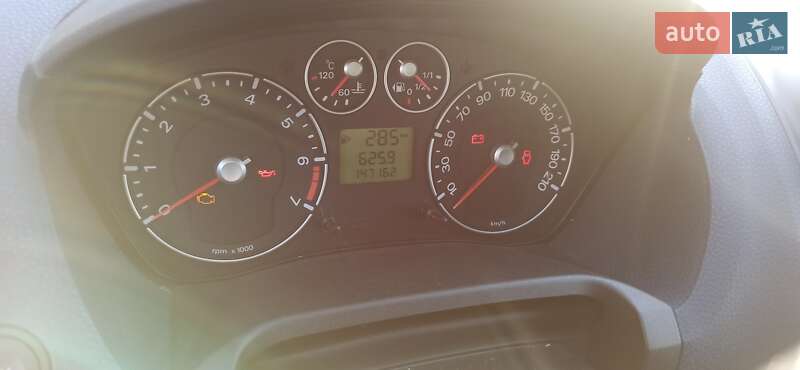 Хэтчбек Ford Fiesta 2006 в Ровно