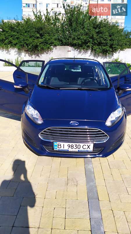 Хэтчбек Ford Fiesta 2015 в Кременчуге