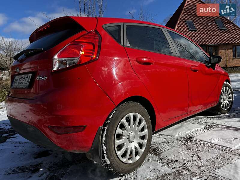 Хэтчбек Ford Fiesta 2016 в Радомышле фото 4 Хэтчбек Ford Fiesta 2016 в Радомышле