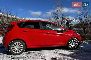Хетчбек Ford Fiesta 2016 в Радомишлі