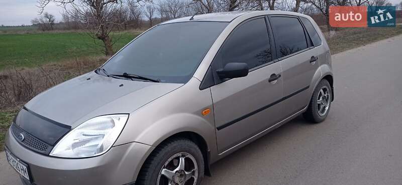 Хэтчбек Ford Fiesta 2003 в Одессе фото Хэтчбек Ford Fiesta 2003 в Одессе
