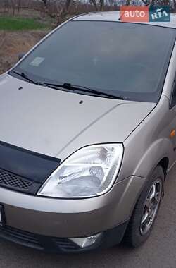 Хэтчбек Ford Fiesta 2003 в Одессе