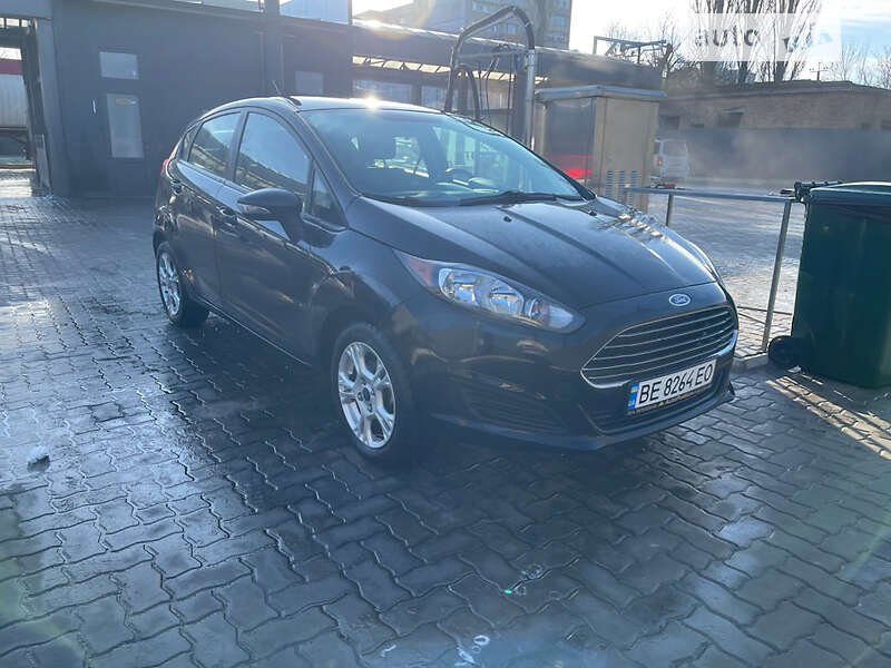 Хетчбек Ford Fiesta 2016 в Миколаєві