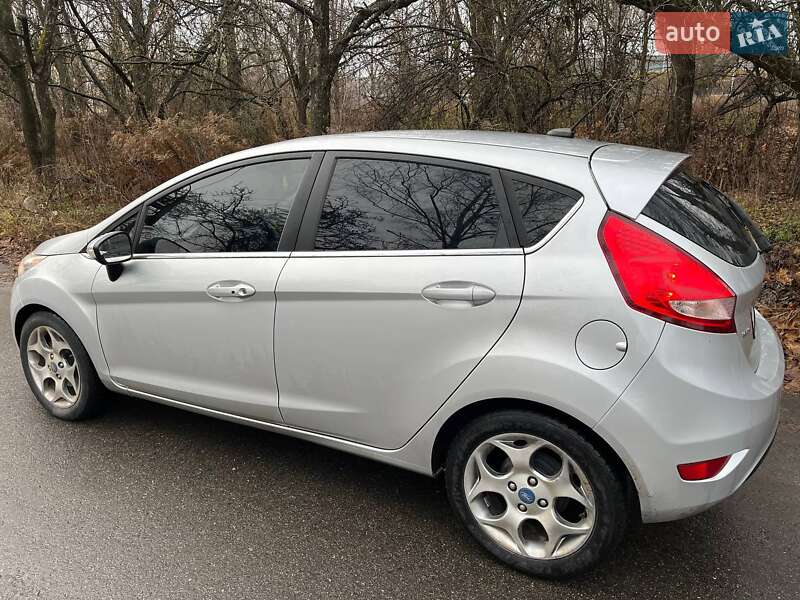 Хэтчбек Ford Fiesta 2011 в Сумах фото 13 Хэтчбек Ford Fiesta 2011 в Сумах