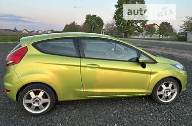 Хэтчбек Ford Fiesta 2008 в Луцке