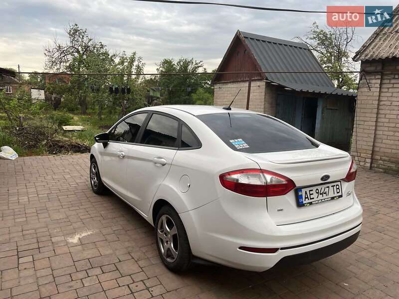 Седан Ford Fiesta 2019 в Кривом Роге