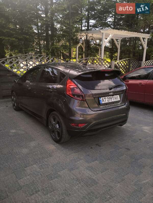 Хетчбек Ford Fiesta 2018 в Івано-Франківську